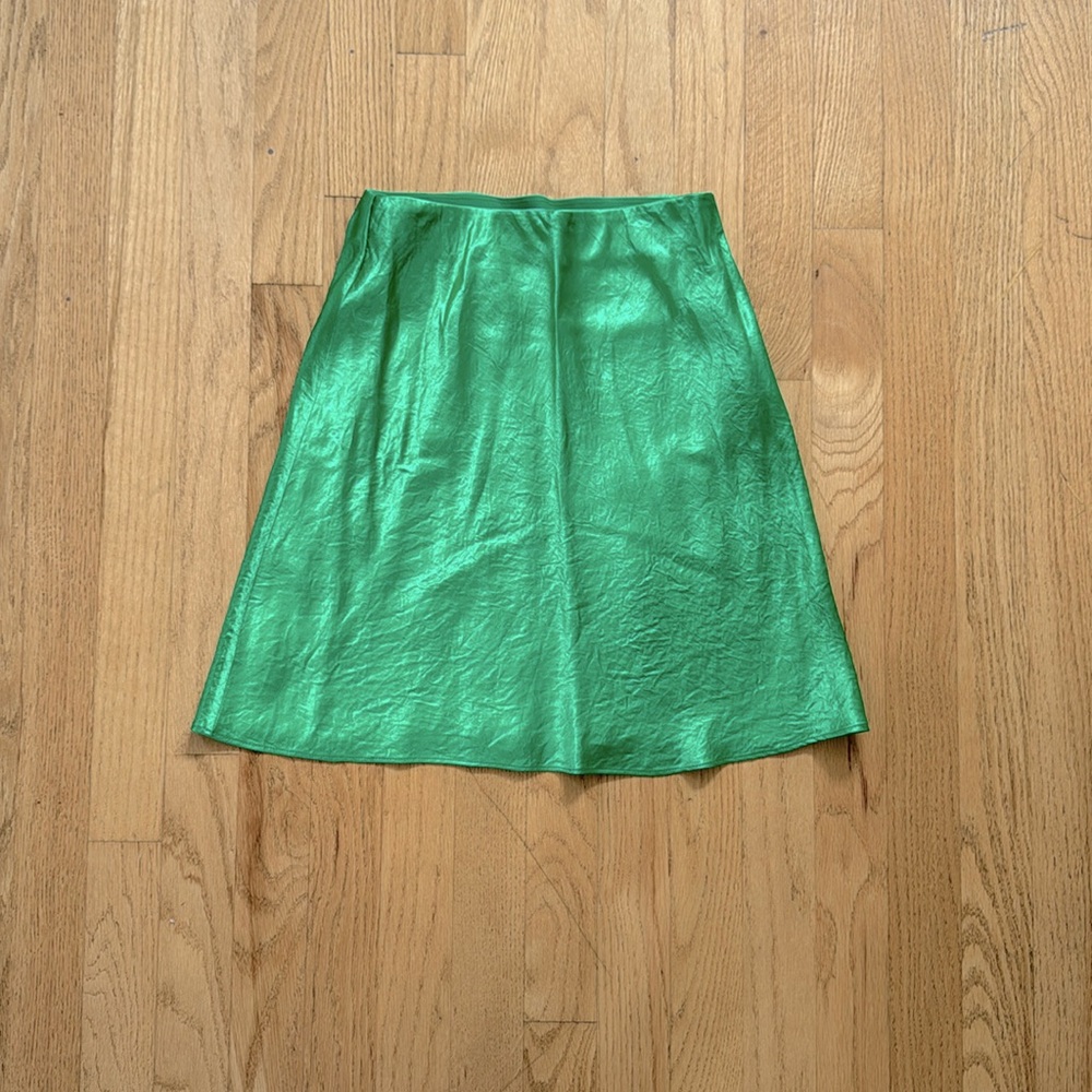 Aritzia Babaton satin skirt